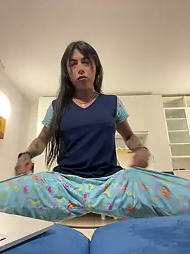 Snapshot of missdirtyhot_ chatting on 02-08-25, 12:06 missdirtyhot  online show from 02-08-25, 12:06