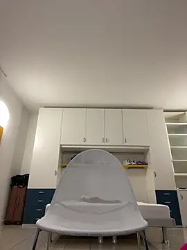 Snapshot of missdirtyhot_ chatting on 02-25-25, 09:09 missdirtyhot  online show from 02-25-25, 09:09