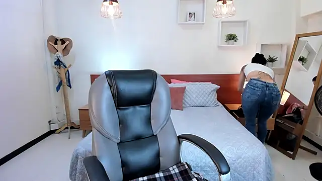 Kristen Garner online show from 01-13-25, 08:15