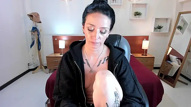 Kristen Garner online show from 02-08-25, 11:55