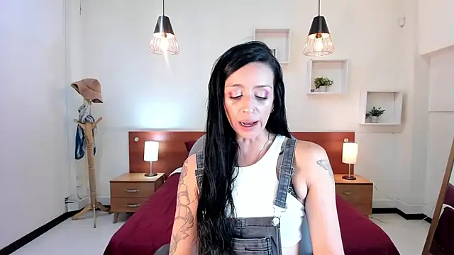 Kristen Garner online show from 02-13-25, 08:45