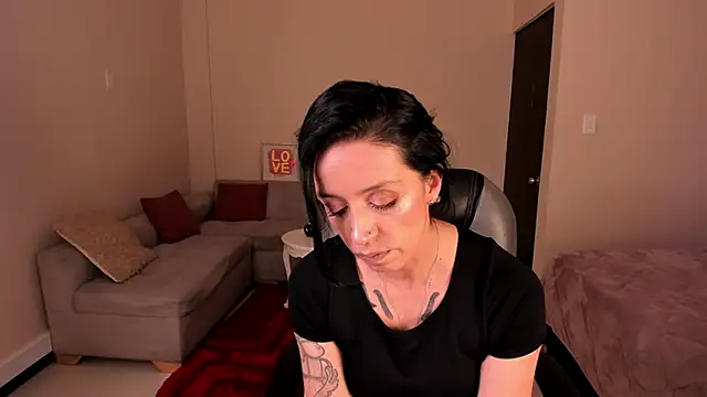 Kristen Garner online show from 03-12-26, 08:37