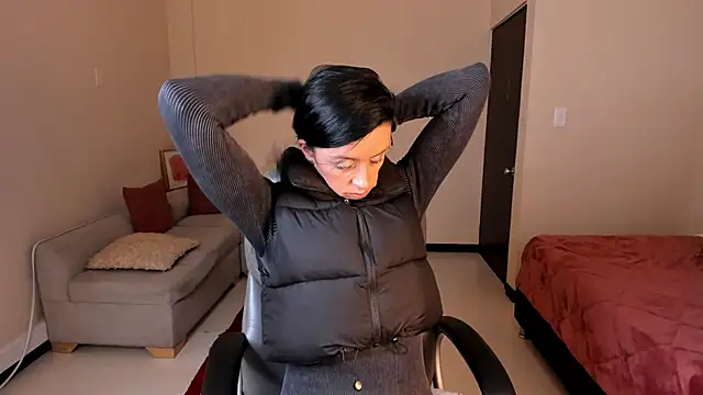 Kristen Garner online show from 04-20-26, 08:21