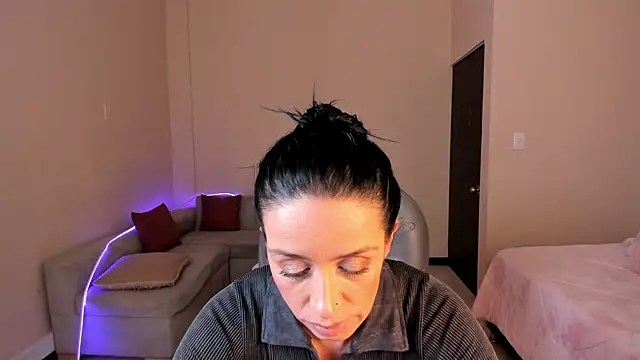 Kristen Garner online show from 06-01-26, 08:21