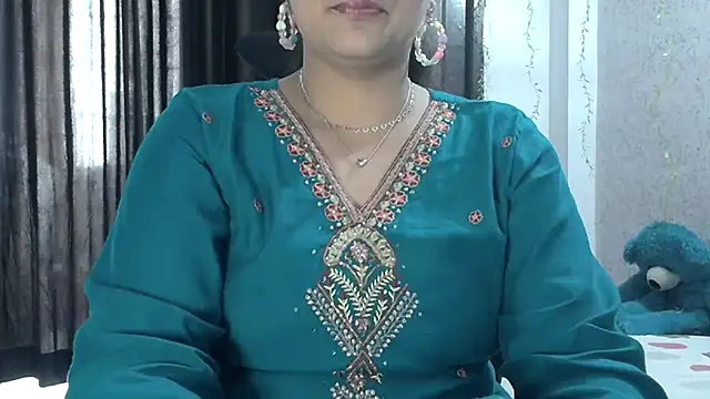 Snapshot of Maria_55 chatting on 09-13-25, 07:30 Maria 55 online show from 09-13-25, 07:30