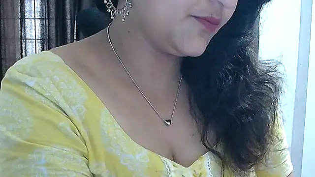 Snapshot of Maria_55 chatting on 05-10-26, 07:57 Maria 55 online show from 05-10-26, 07:57