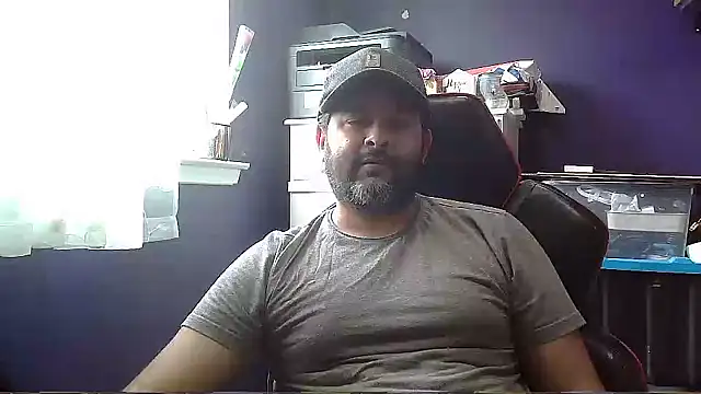 Snapshot of Sakhtlaundaz chatting on 01-16-25, 06:27 Sakhtlaundaz online show from 01-16-25, 06:27