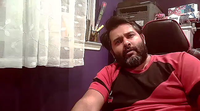 Snapshot of Sakhtlaundaz chatting on 02-03-25, 11:15 Sakhtlaundaz online show from 02-03-25, 11:15