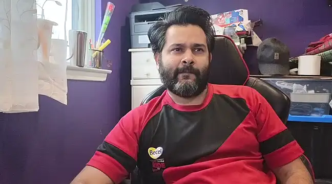 Snapshot of Sakhtlaundaz chatting on 02-06-25, 02:58 Sakhtlaundaz online show from 02-06-25, 02:58