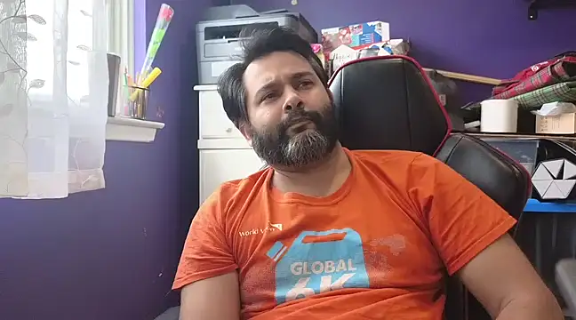 Snapshot of Sakhtlaundaz chatting on 02-14-25, 05:03 Sakhtlaundaz online show from 02-14-25, 05:03