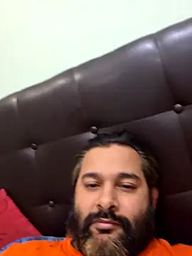 Snapshot of Sakhtlaundaz chatting on 02-17-25, 02:31 Sakhtlaundaz online show from 02-17-25, 02:31