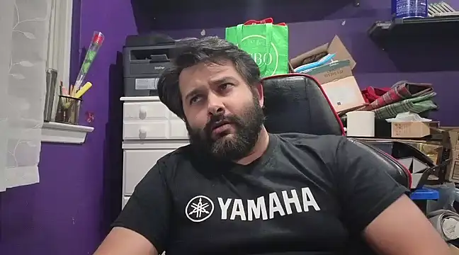 Snapshot of Sakhtlaundaz chatting on 02-18-25, 01:54 Sakhtlaundaz online show from 02-18-25, 01:54