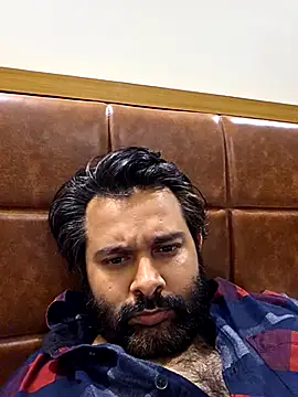 Snapshot of Sakhtlaundaz chatting on 02-26-25, 05:28 Sakhtlaundaz online show from 02-26-25, 05:28