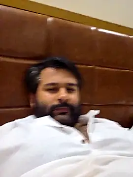 Snapshot of Sakhtlaundaz chatting on 02-27-25, 01:28 Sakhtlaundaz online show from 02-27-25, 01:28