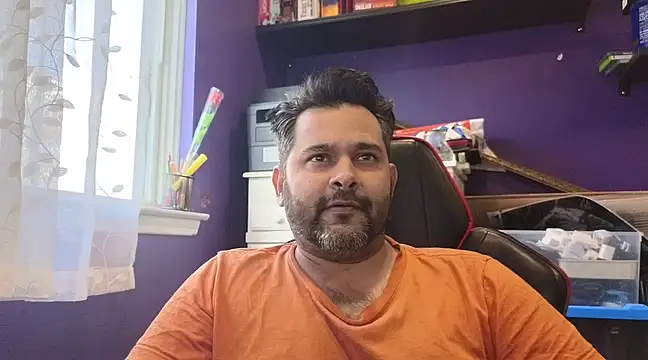 Snapshot of Sakhtlaundaz chatting on 03-22-25, 09:42 Sakhtlaundaz online show from 03-22-25, 09:42