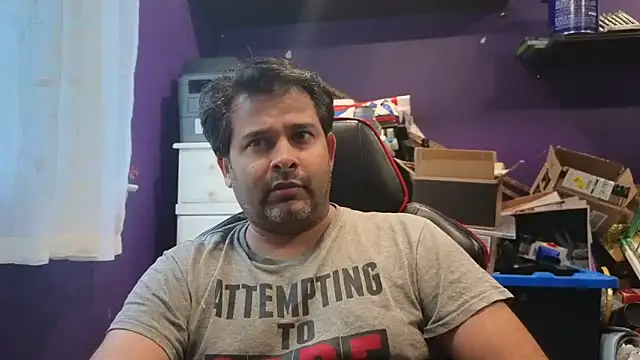 Snapshot of Sakhtlaundaz chatting on 09-21-25, 09:49 Sakhtlaundaz online show from 09-21-25, 09:49