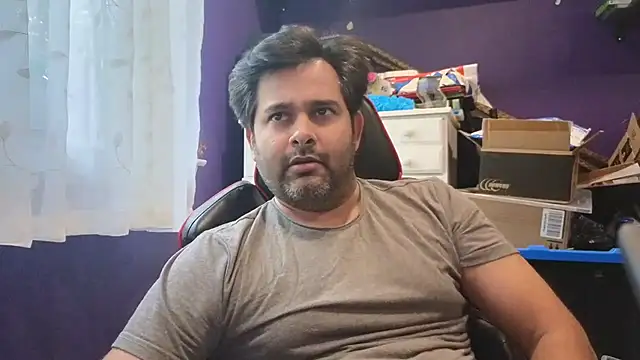 Snapshot of Sakhtlaundaz chatting on 09-24-25, 08:12 Sakhtlaundaz online show from 09-24-25, 08:12