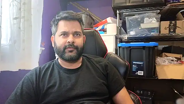 Snapshot of Sakhtlaundaz chatting on 10-31-25, 02:29 Sakhtlaundaz online show from 10-31-25, 02:29