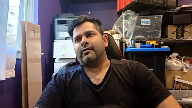 Snapshot of Sakhtlaundaz chatting on 05-16-26, 09:13 Sakhtlaundaz online show from 05-16-26, 09:13