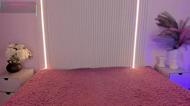 EmilyEvans7 online show from 03-07-26, 09:23