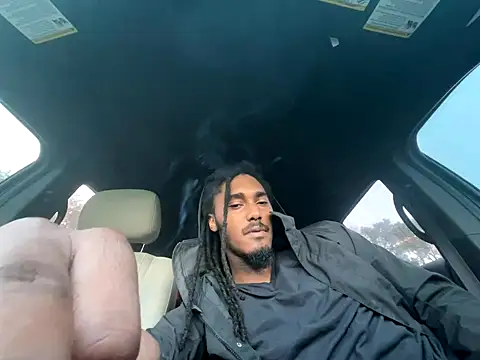 Snapshot of BD2LONG chatting on 10-08-25, 10:29 BD2LONG online show from 10-08-25, 10:29