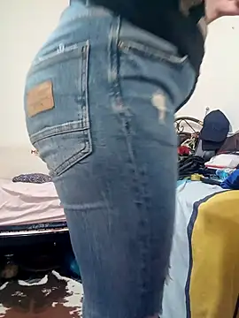 lolo890 online show from 10-24-25, 04:25