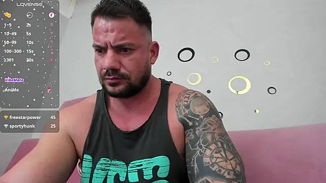 Snapshot of musclemonster31 chatting on 01-21-25, 03:15 musclemonster31 online show from 01-21-25, 03:15