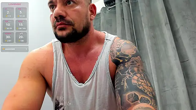 Snapshot of musclemonster31 chatting on 02-12-25, 11:40 musclemonster31 online show from 02-12-25, 11:40