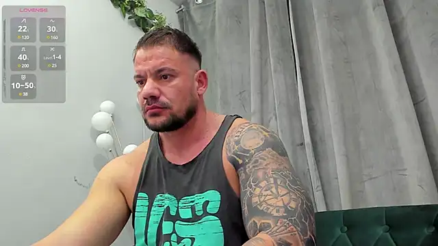 Snapshot of musclemonster31 chatting on 02-21-25, 05:35 musclemonster31 online show from 02-21-25, 05:35