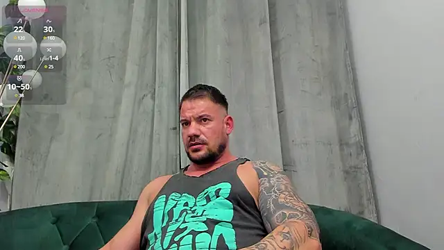 Snapshot of musclemonster31 chatting on 02-21-25, 08:40 musclemonster31 online show from 02-21-25, 08:40