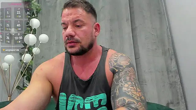 Snapshot of musclemonster31 chatting on 02-23-25, 08:28 musclemonster31 online show from 02-23-25, 08:28