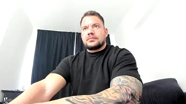 Snapshot of musclemonster31 chatting on 02-28-25, 11:47 musclemonster31 online show from 02-28-25, 11:47