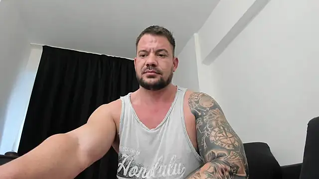 Snapshot of musclemonster31 chatting on 03-01-25, 11:50 musclemonster31 online show from 03-01-25, 11:50