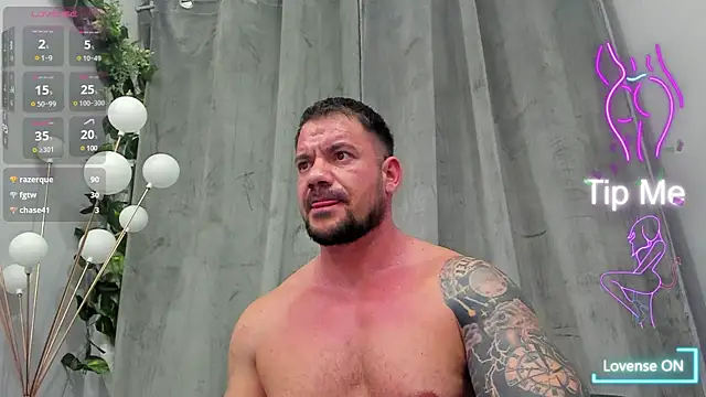 Snapshot of musclemonster31 chatting on 03-03-25, 04:14 musclemonster31 online show from 03-03-25, 04:14
