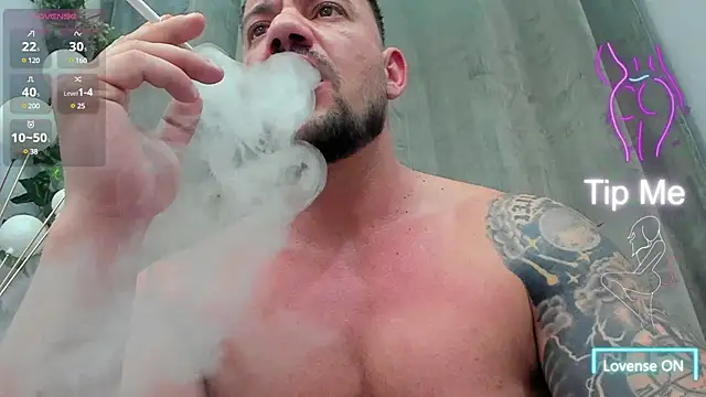 Snapshot of musclemonster31 chatting on 03-17-25, 01:14 musclemonster31 online show from 03-17-25, 01:14