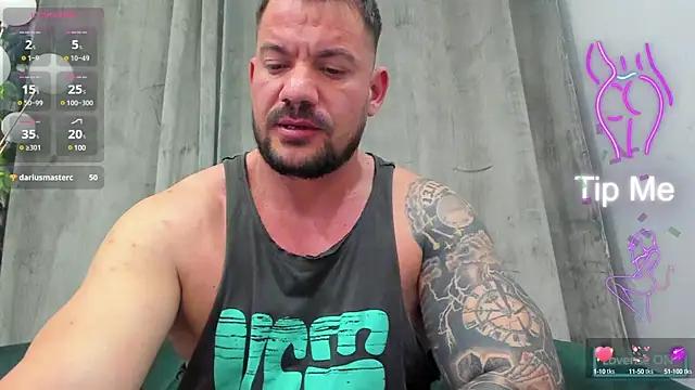 Snapshot of musclemonster31 chatting on 03-18-25, 02:36 musclemonster31 online show from 03-18-25, 02:36