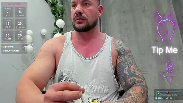 Snapshot of musclemonster31 chatting on 03-21-25, 11:12 musclemonster31 online show from 03-21-25, 11:12