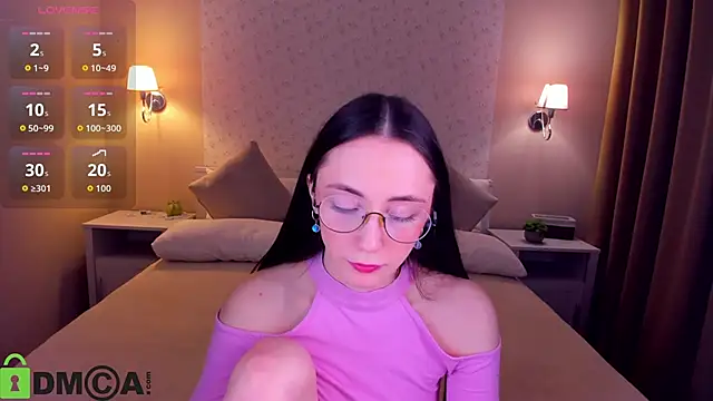 Snapshot of Lexi_Split chatting on 05-18-26, 02:18 Lexi Split online show from 05-18-26, 02:18