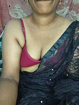 Snapshot of Malluivaniya chatting on 10-16-25, 06:09 Malluivaniya online show from 10-16-25, 06:09