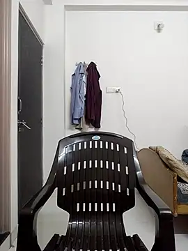 Snapshot of jonson8509 chatting on 11-18-25, 12:05 jonson8509 online show from 11-18-25, 12:05