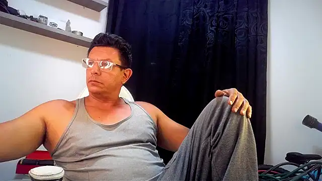 Snapshot of pedropicapi chatting on 04-30-26, 01:56 pedropicapi online show from 04-30-26, 01:56
