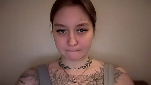 Snapshot of Isabel-Bailey chatting on 12-21-24, 08:21 Isabel-Bailey online show from 12-21-24, 08:21