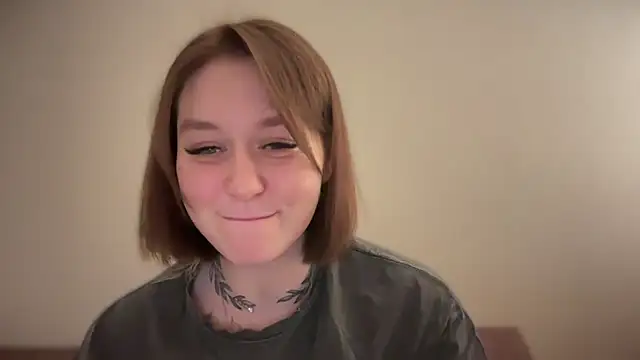 Snapshot of Isabel-Bailey chatting on 02-11-25, 07:59 Isabel-Bailey online show from 02-11-25, 07:59