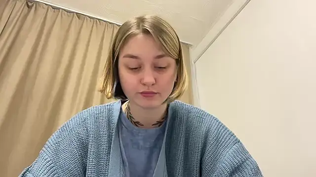 Snapshot of Isabel-Bailey chatting on 10-12-25, 10:31 Isabel-Bailey online show from 10-12-25, 10:31