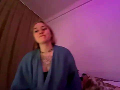 Isabel-Bailey online show from 12-16-25, 07:41