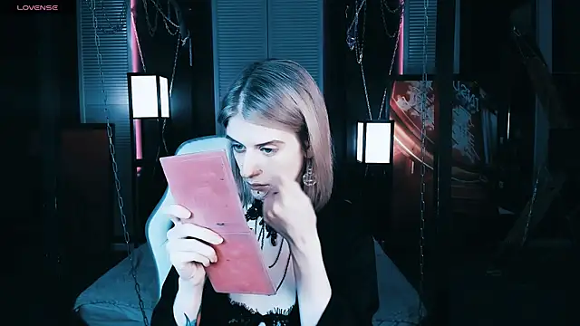 Noah ElmerX online show from 02-05-25, 08:57