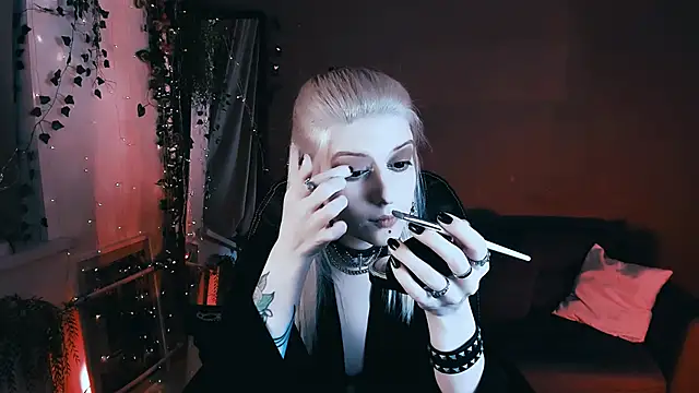 Noah ElmerX online show from 09-14-25, 04:50