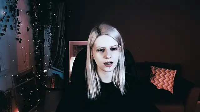 Noah ElmerX online show from 09-27-25, 04:23