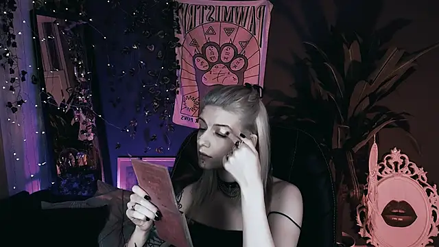 Snapshot of Noah_ElmerX chatting on 12-21-25, 09:22 Noah ElmerX online show from 12-21-25, 09:22