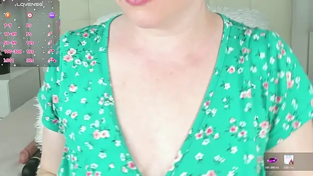 CutieGinger online show from 04-23-26, 06:14